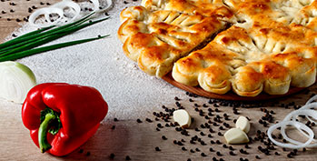 Осетинский пирог с говядиной и болгарским перцем